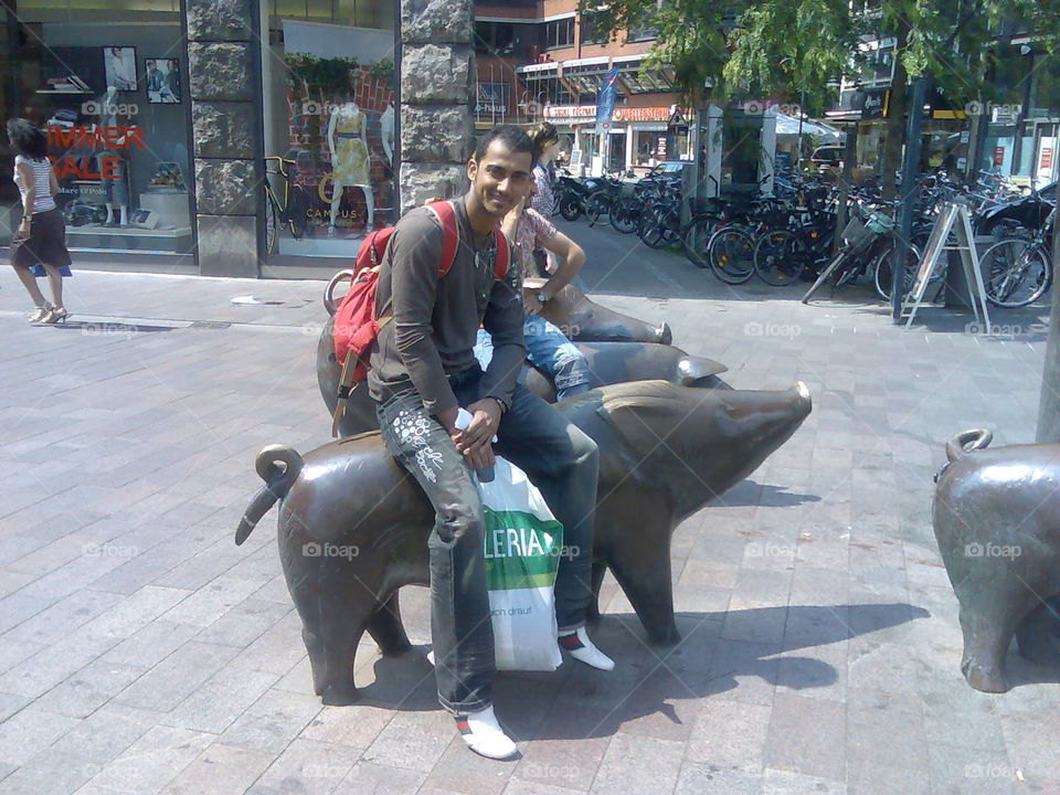 # It's me# city center# statue# Bremen# Belgium#