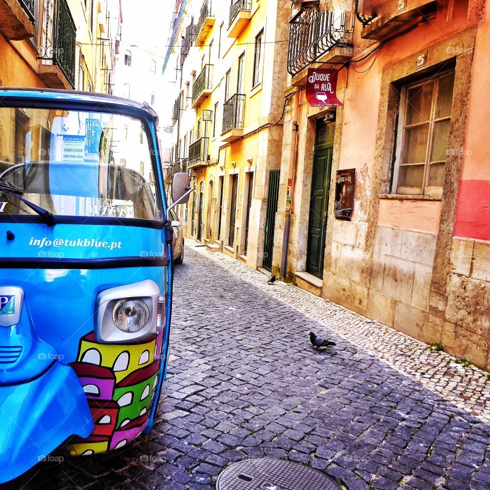 Lisbon tuk tuk 