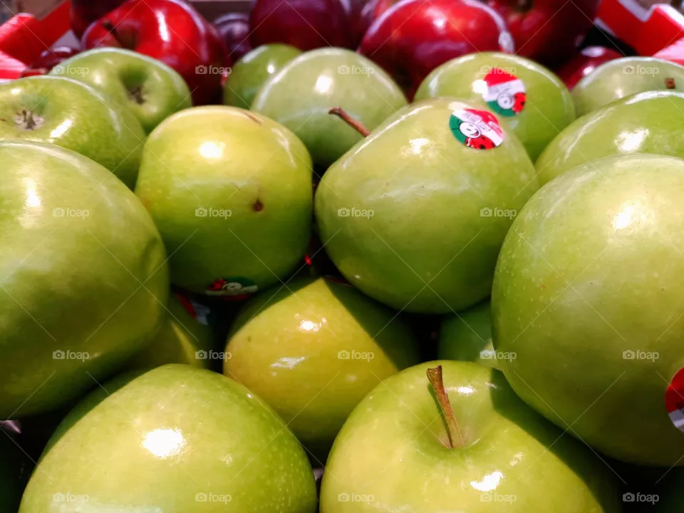 apples