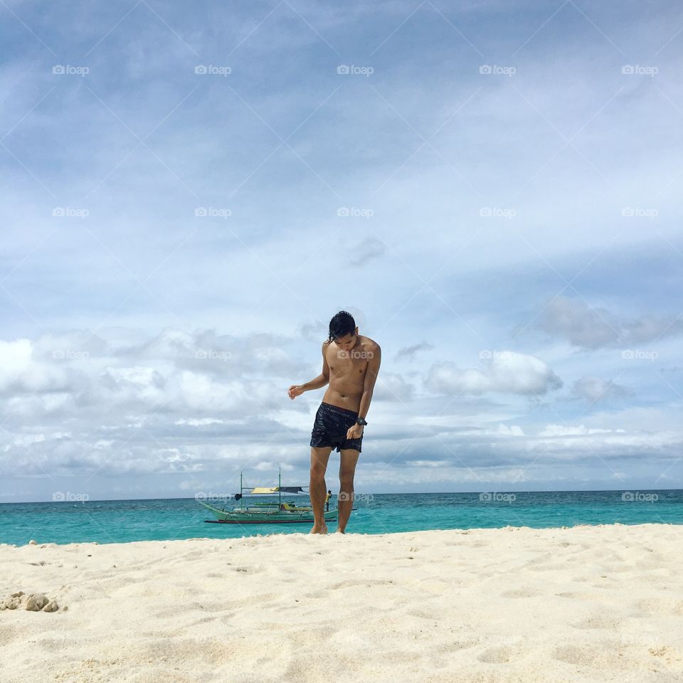 From sea to shore.
(Puka Beach, Boracay, Philippines)