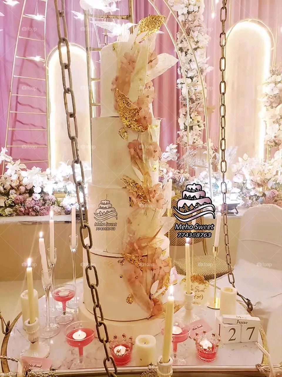 A very beautiful picture, and there is no better picture than it. There is no better picture of green herbs and colorful, red and white roses than it. Glory be to God, the natural and picturesque view, and there is no more