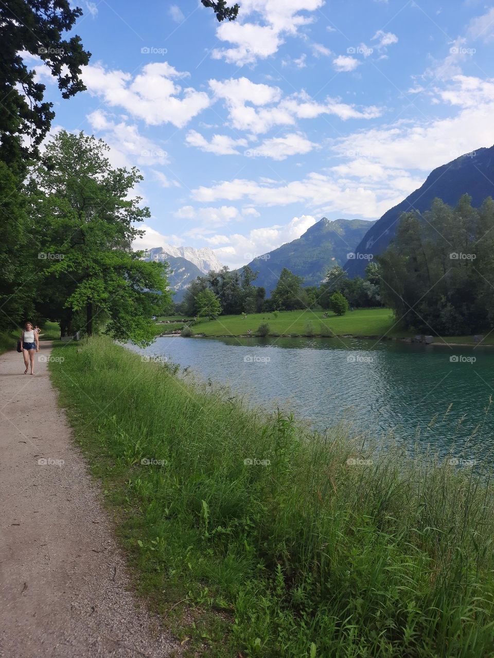 Blau Himmel und Grun wasser