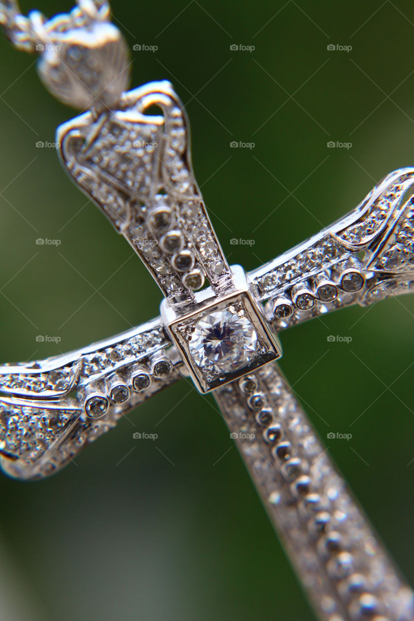 Fine jewelry diamond crucifix