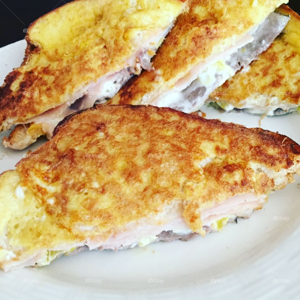 Mouthwatering Monte Cristo sandwich! Melts with every bite. Packed with protein! A great energy source that’s delicious and fun to eat!