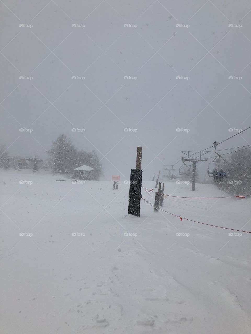 Skiing in storm 