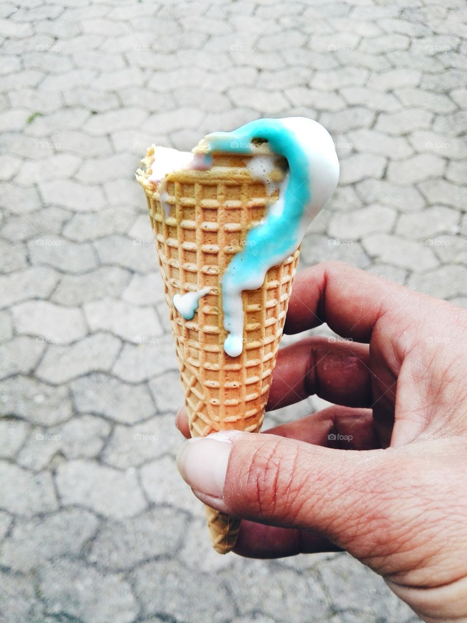 hand holding ice cream