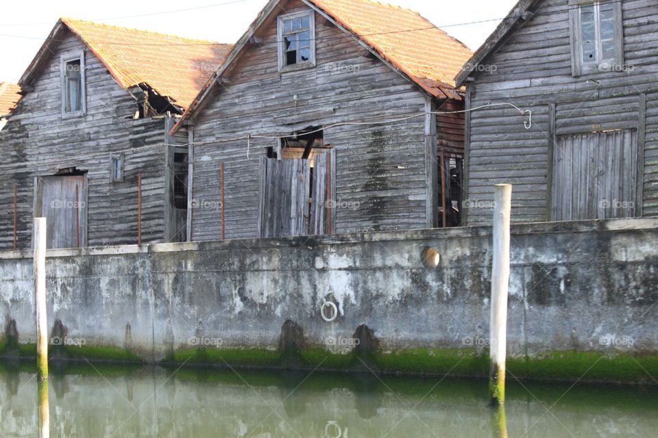 Old shacks 