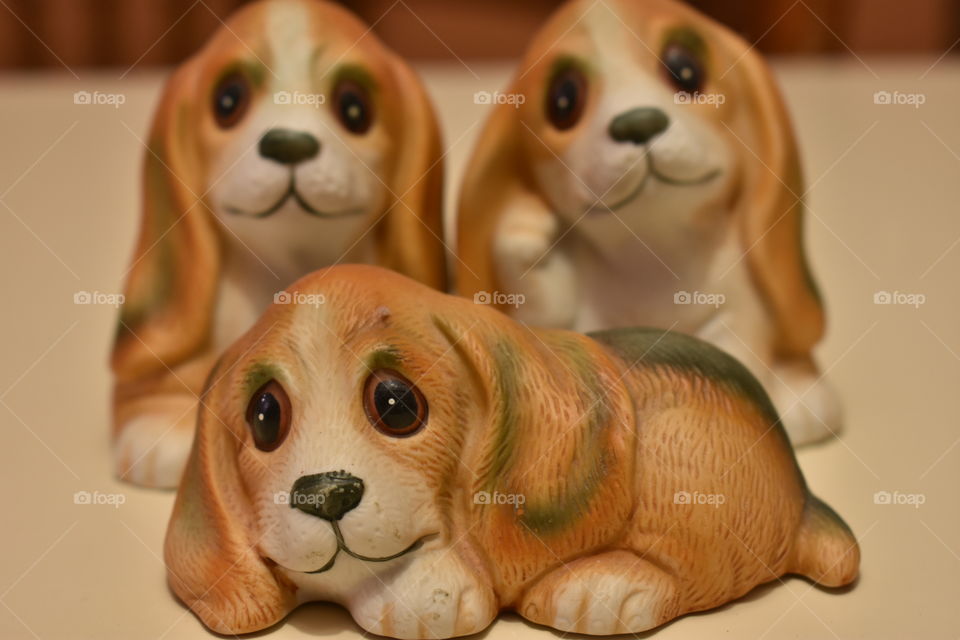 dog figurines