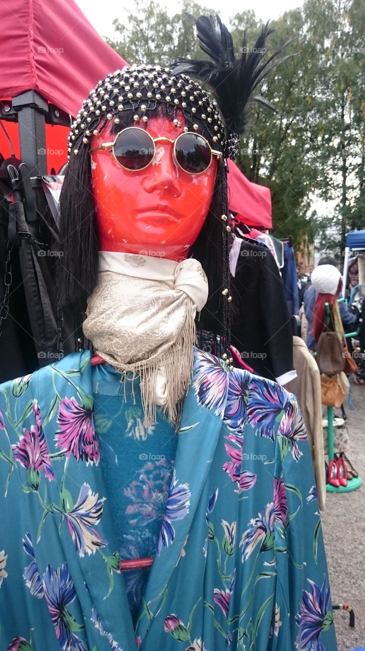 It's a new era in fashion - there are no rules. It's all about the individual and personal style, wearing high-end, low-end, classic labels, and up-and-coming designers all together. ~ Alexander McQueen