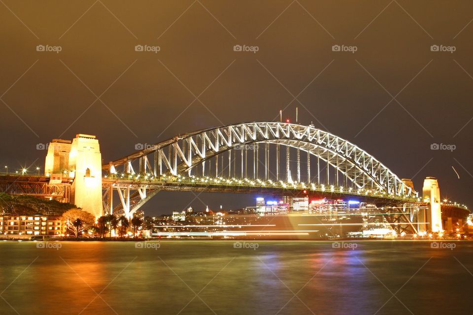 SYDNEY, AUSTRALIA THE SYDNEY HARBOUR BRIDGE