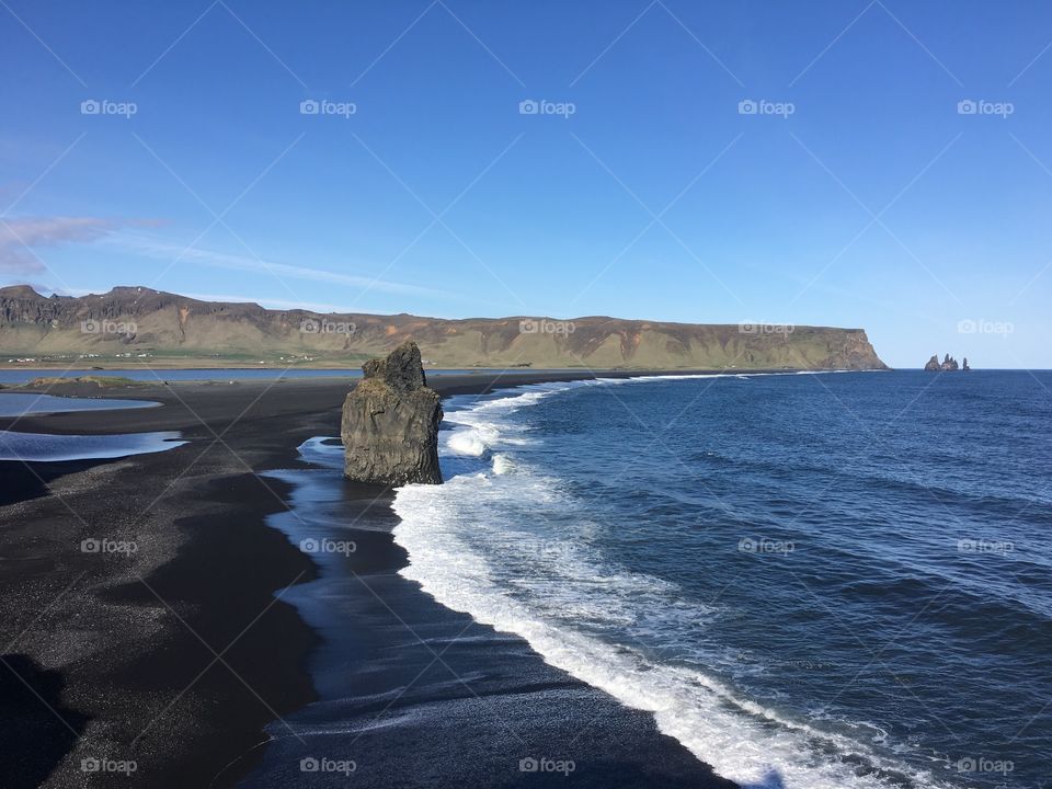 Black sand beach in Vik, Iceland 