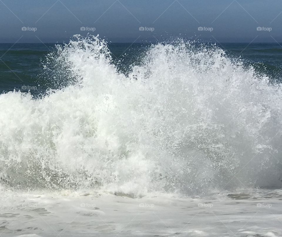 Crashing waves