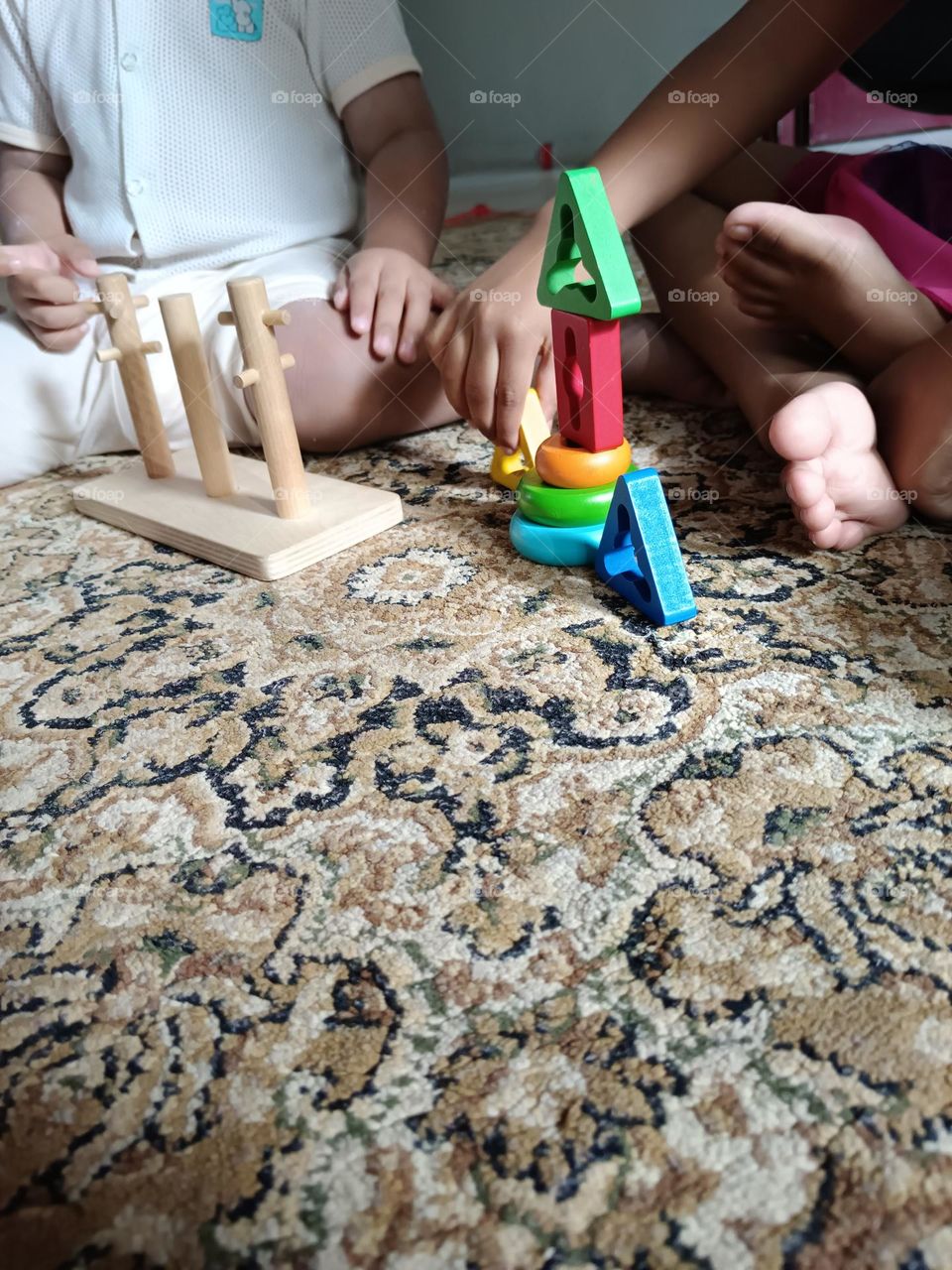 kids playing wooden blocks