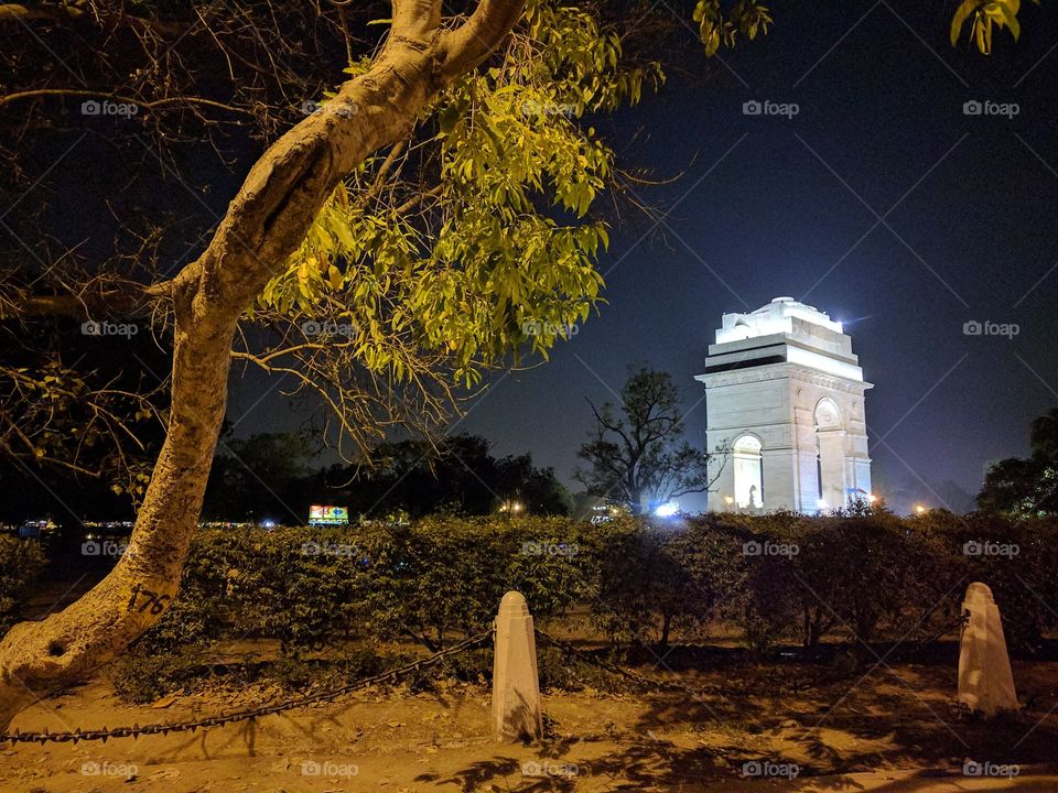 Delhi Gate at night