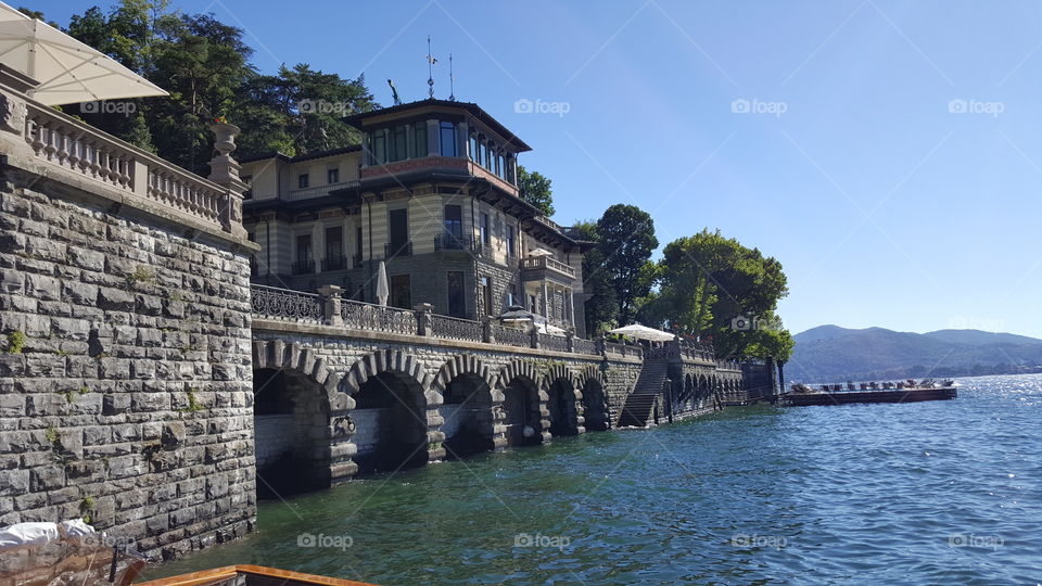 Lake como