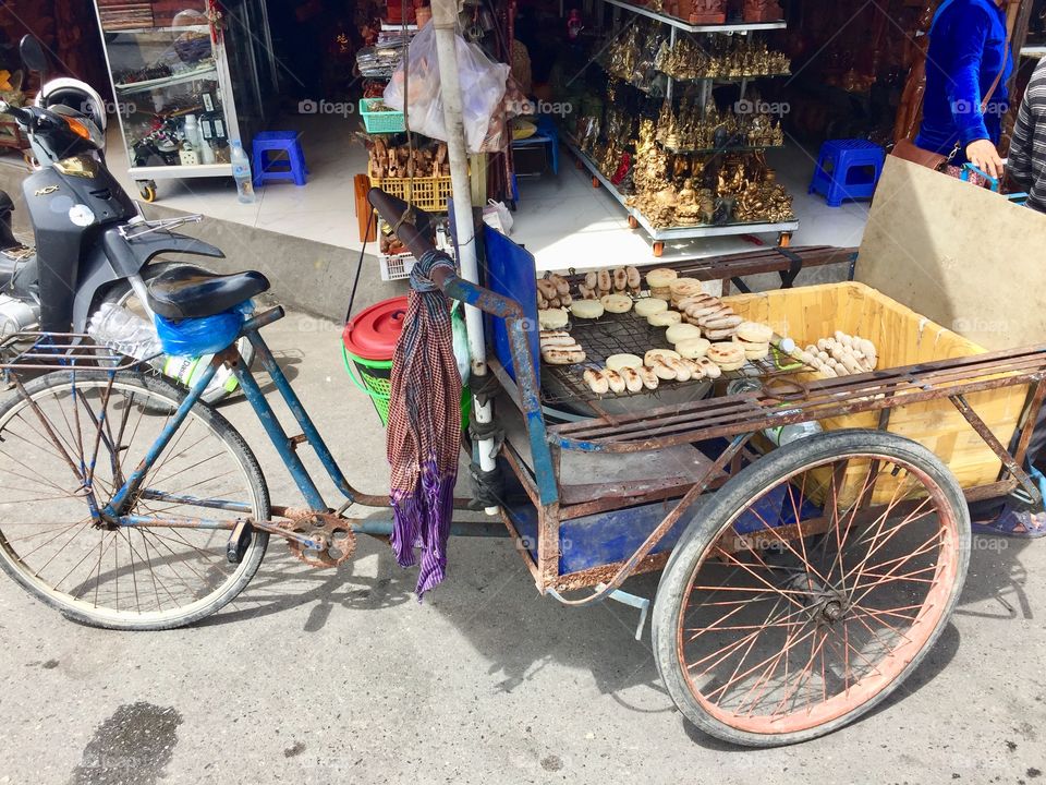 fried banana salesman