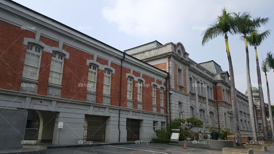 The National Taiwan Museum of Literature is a national monument with a history of more than 100 years. lt was formerly known as the Tainan State Hall during the Japanese colonial period
The National Taiwan Museum of Literature is a national monument