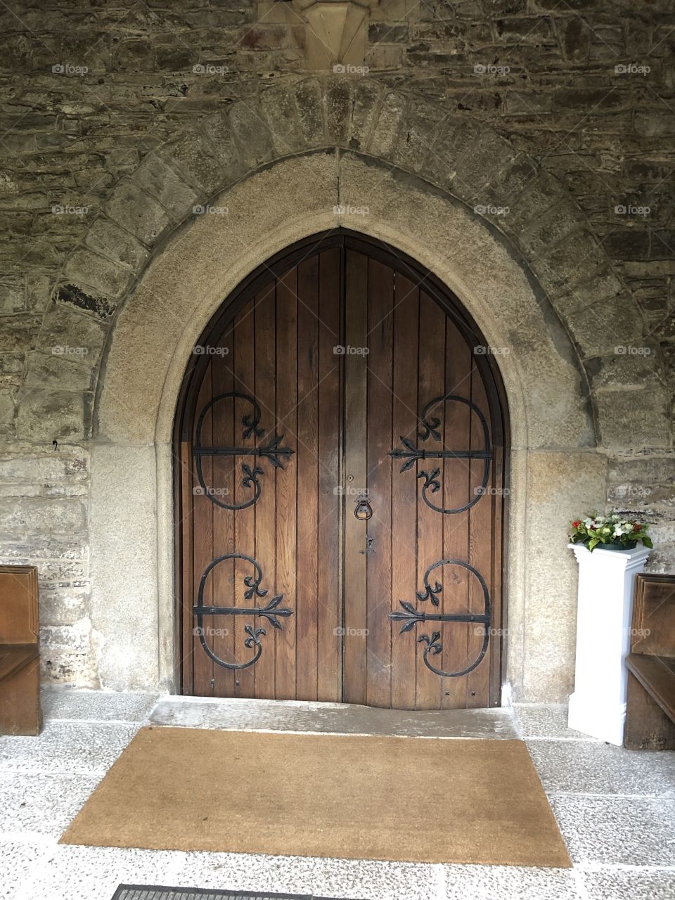 The main entrance of St Andrews Church, Ashburton in Devon.