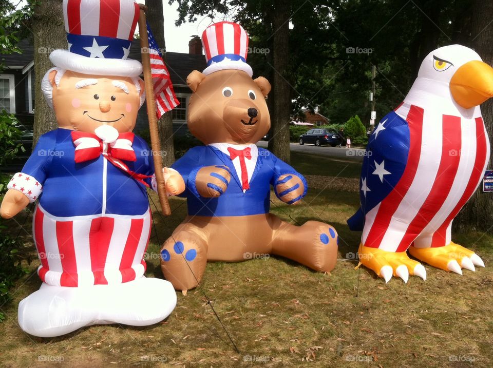 Fun inflatable yard decoration 