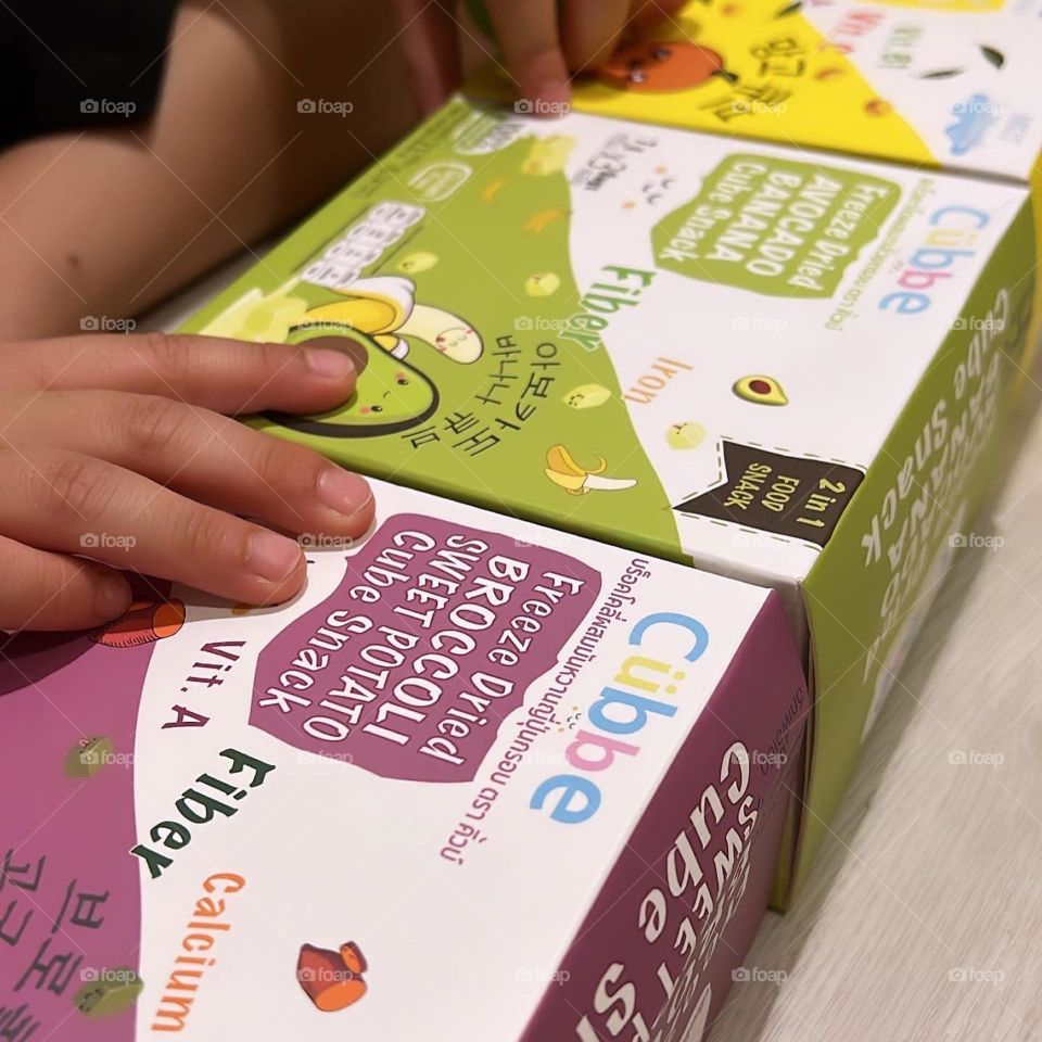 Freeze dried fruits and veggies snacks for children 