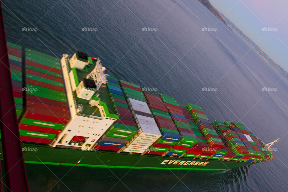 THE SHIPPING LANE UNDER THE GOLDEN GATE BRIDGE SAN FRANCISCO CALIFORNIA USA