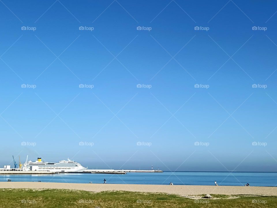 the weather in winter is still hot in morocco