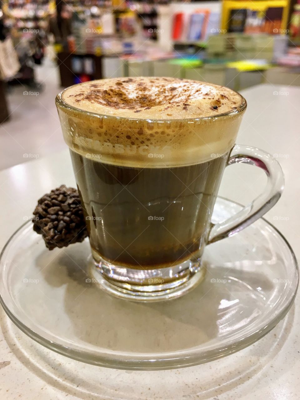 Café machiatto com canela e Chocolate 