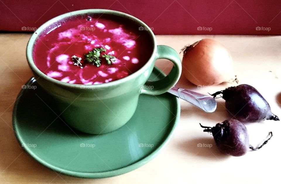 Pink beetsoup 