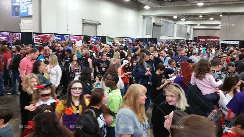 comicon crowd