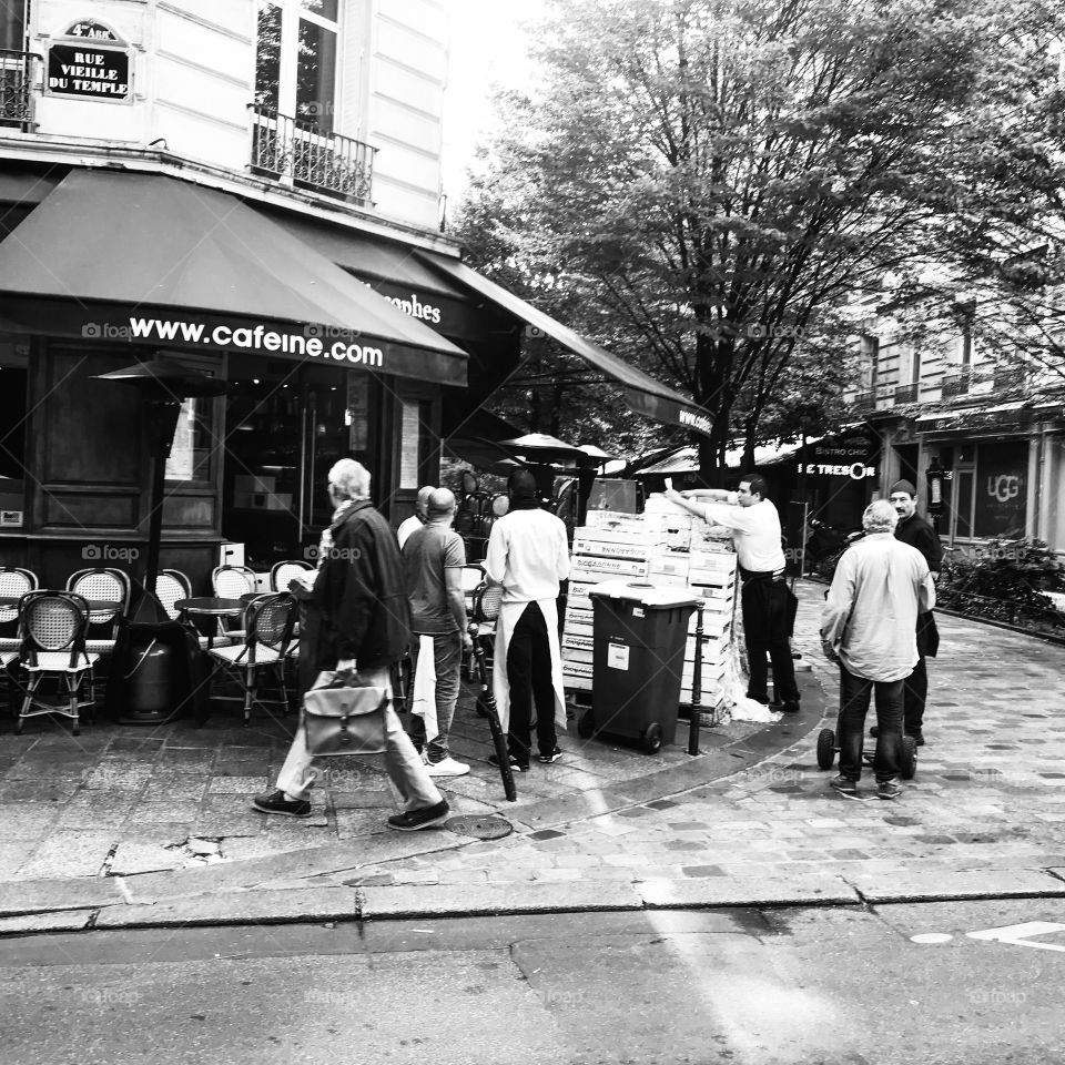 Classic Parisian morning
