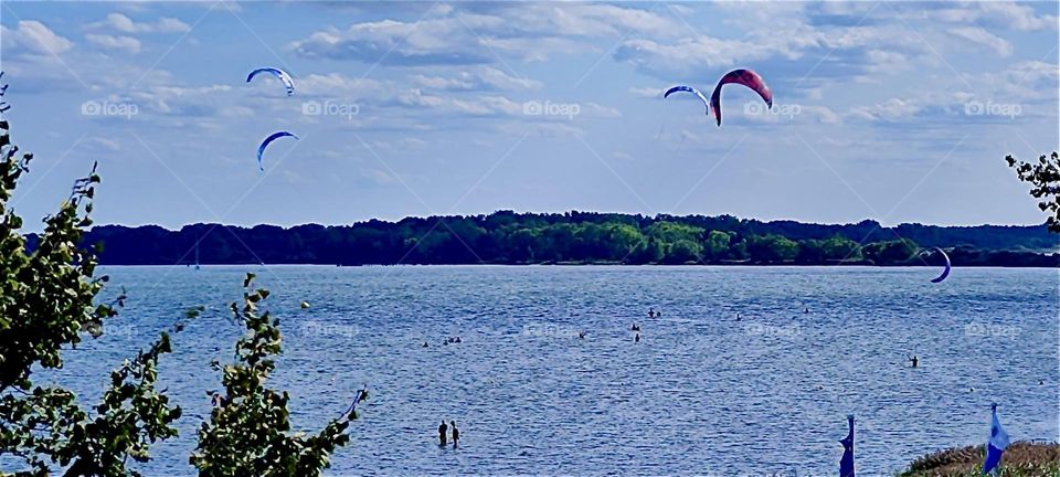 This is the “Strelasund”, a part of the “Baltic Sea” in “Mecklenburg - Western Pomerania”, Germany surrounding the island “Rügen”. Large seagulls are swarming in the almost clear sky above us. 2024. Hypnotic Productions
