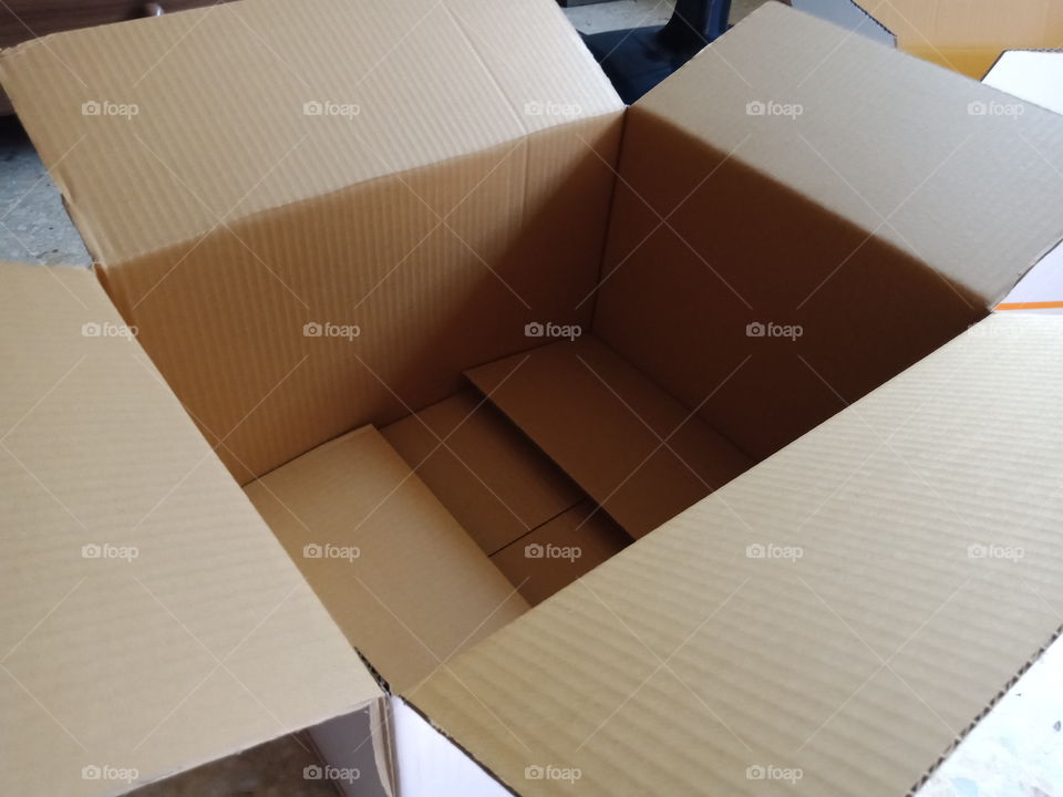 The open and empty box