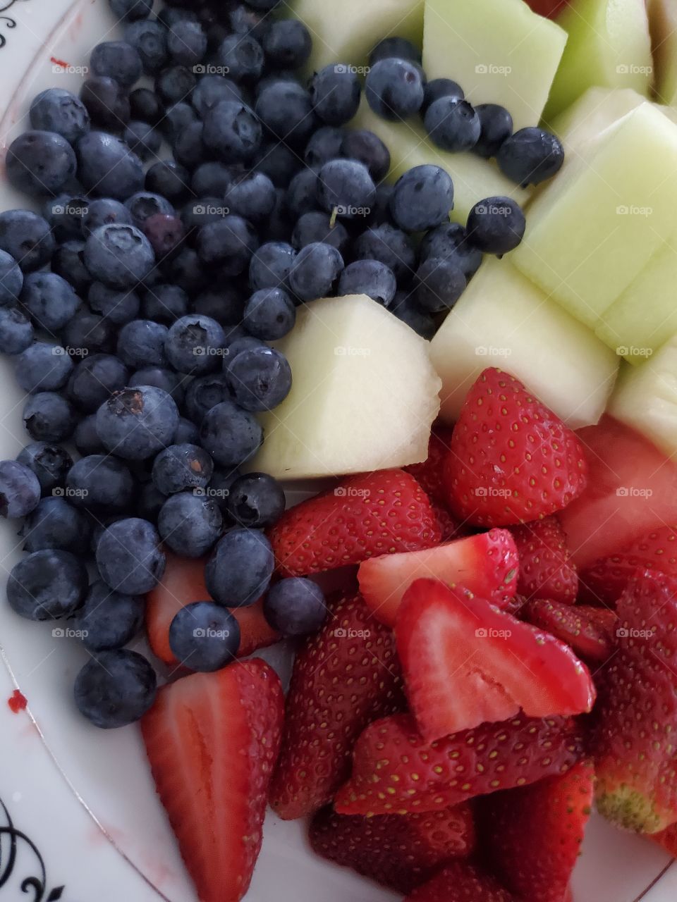 strawberry cranberry cantaloupe