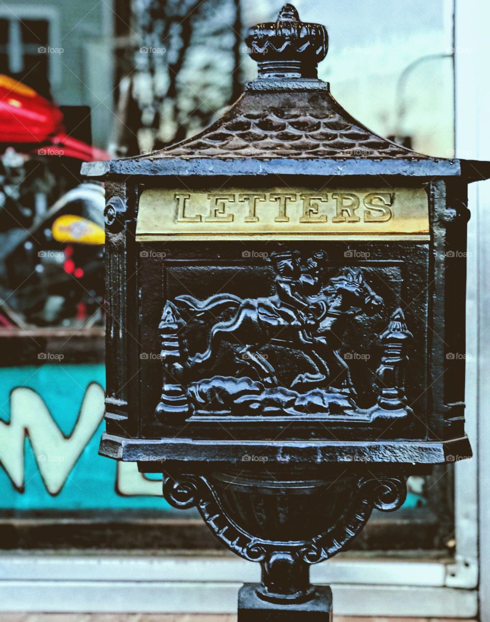 Mail box 