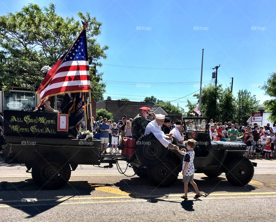 Vehicle, People, Parade, Flag, Battle
