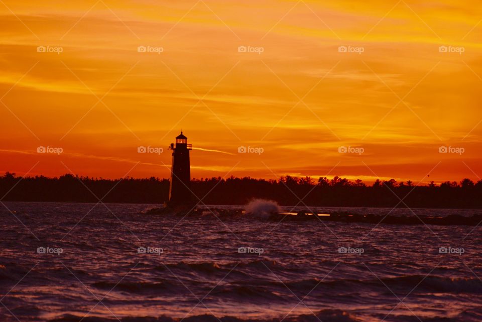 Light house red