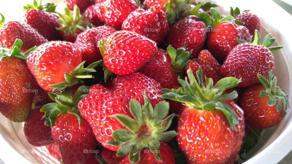 Close-up of strawberries in bowl