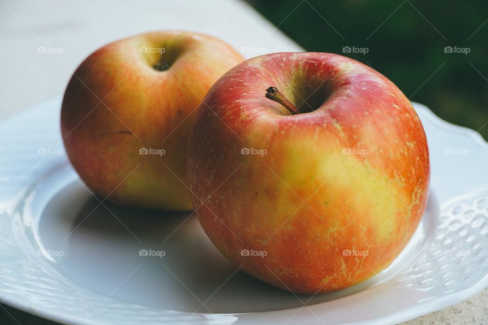 fresh apples