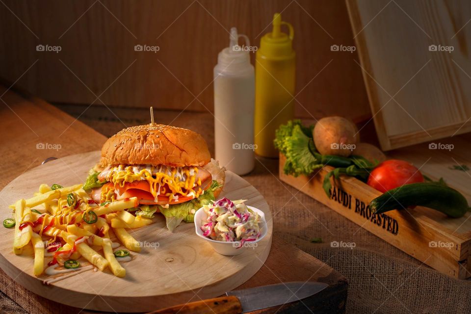 Open main menu

￼

Search

Non-vegetarian

LanguageDownload PDFWatchEdit

Look up nonvegetarian in Wiktionary, the free dictionary.

Non-vegetarian (non-veg) is an Indian English word that is used to refer to meaty food and also to a person who is a 