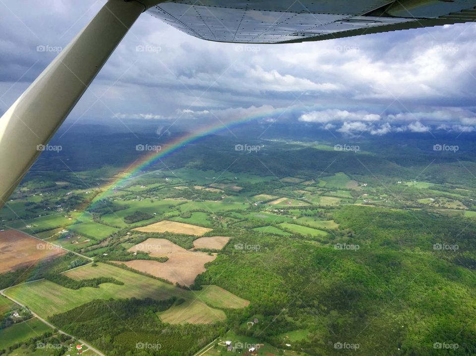 Rainbows in the airplane 