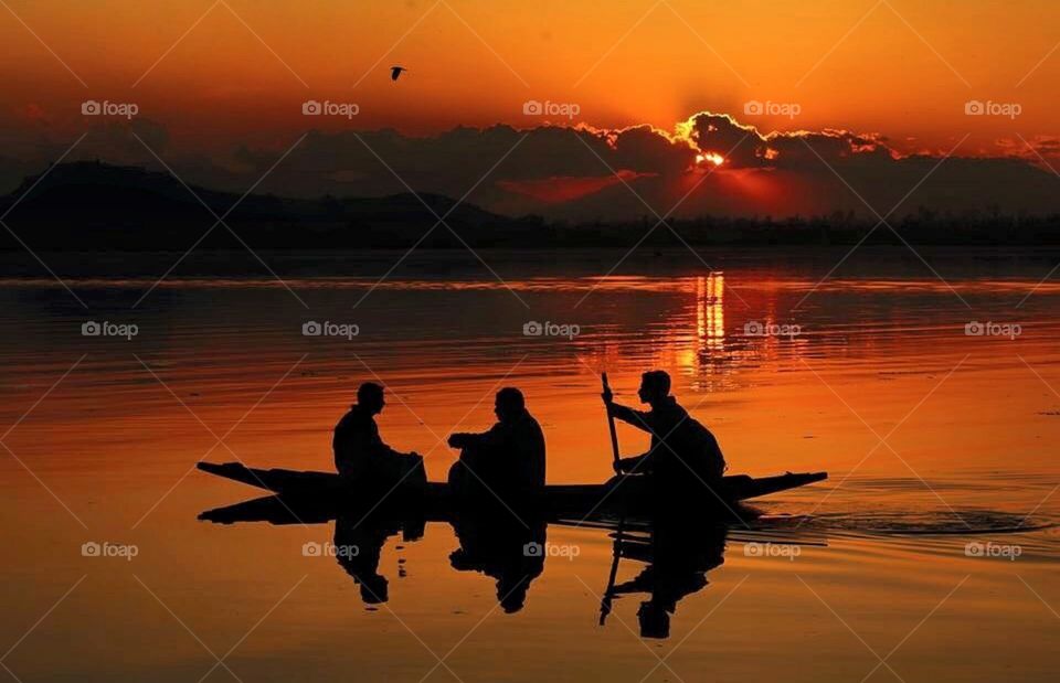 srinagar boatman