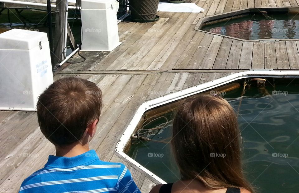 kids at dock