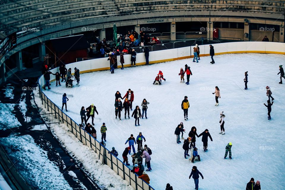 Ice skating - spot