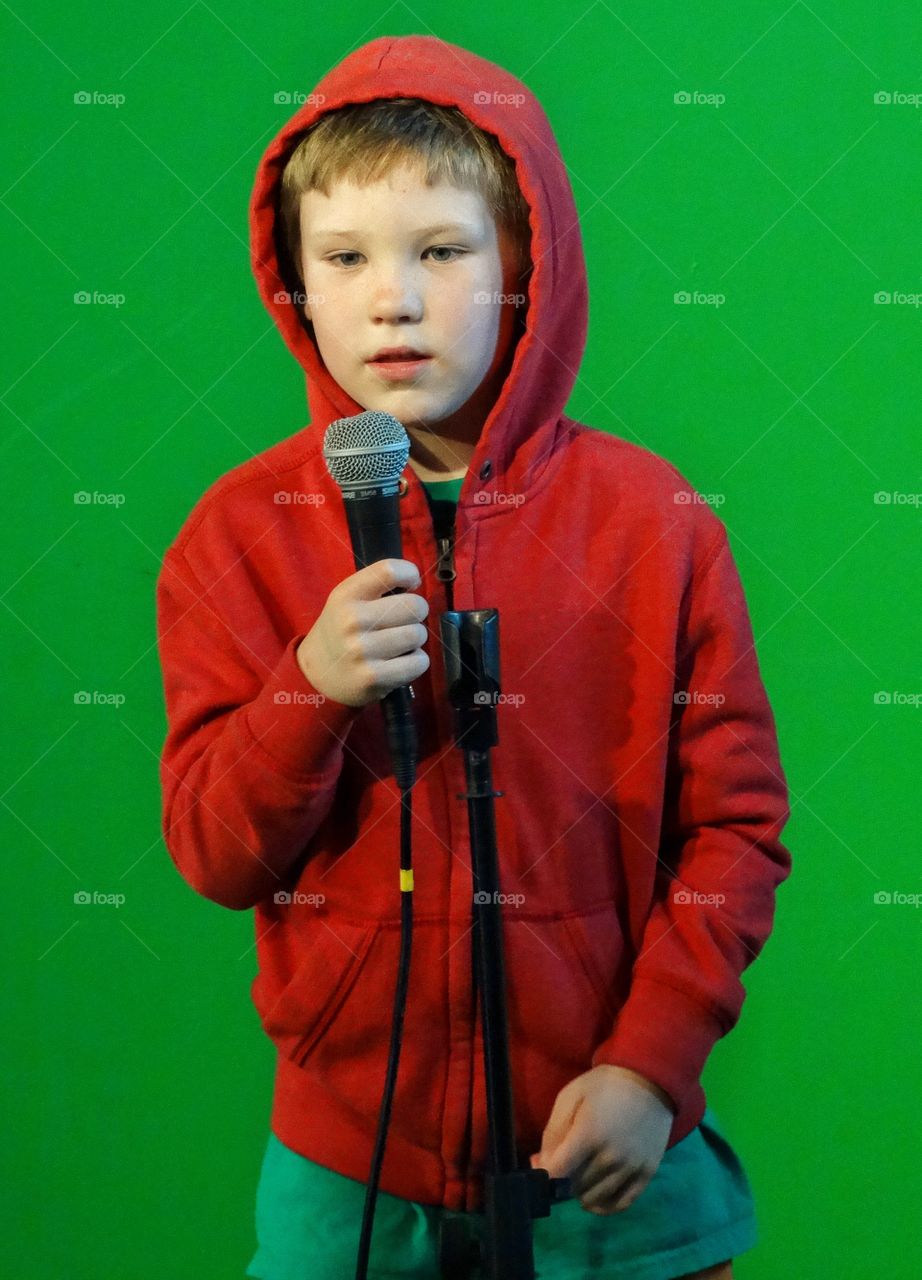 Acting Infront Of A Greenscreen