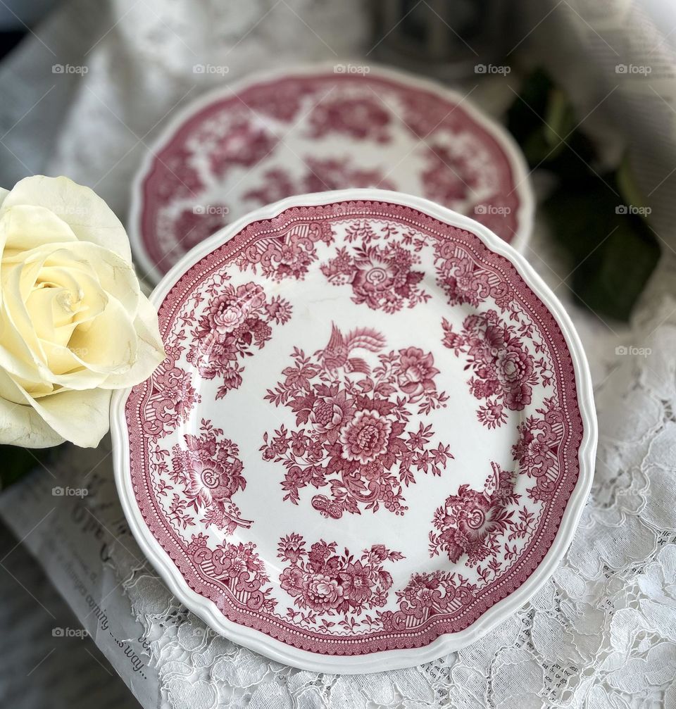 Villeroy&Boch Fasan plates with red pattern