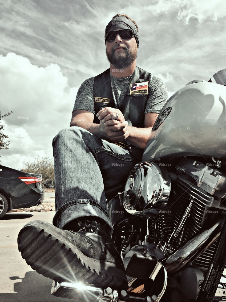Combat Vet and his Harley . This is a 23-9 CVMA member taking a break 