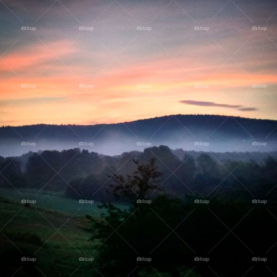 Upstate New York Catskill Mountains, Sunrise, Fog in the Mountains