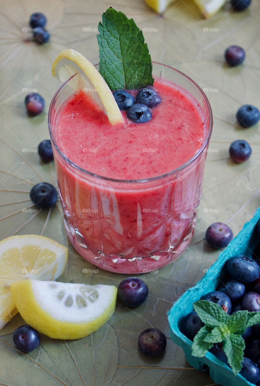 Fresh fruit smoothie 