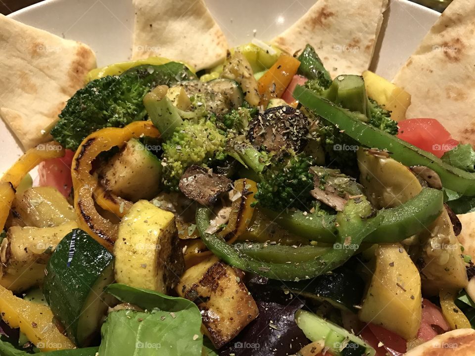 Greek salad with grilled veggies 