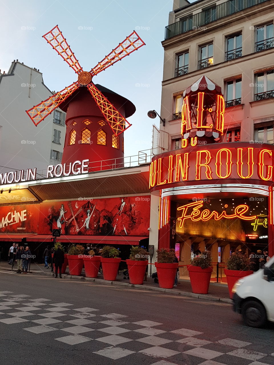 moulin rouge Paris France